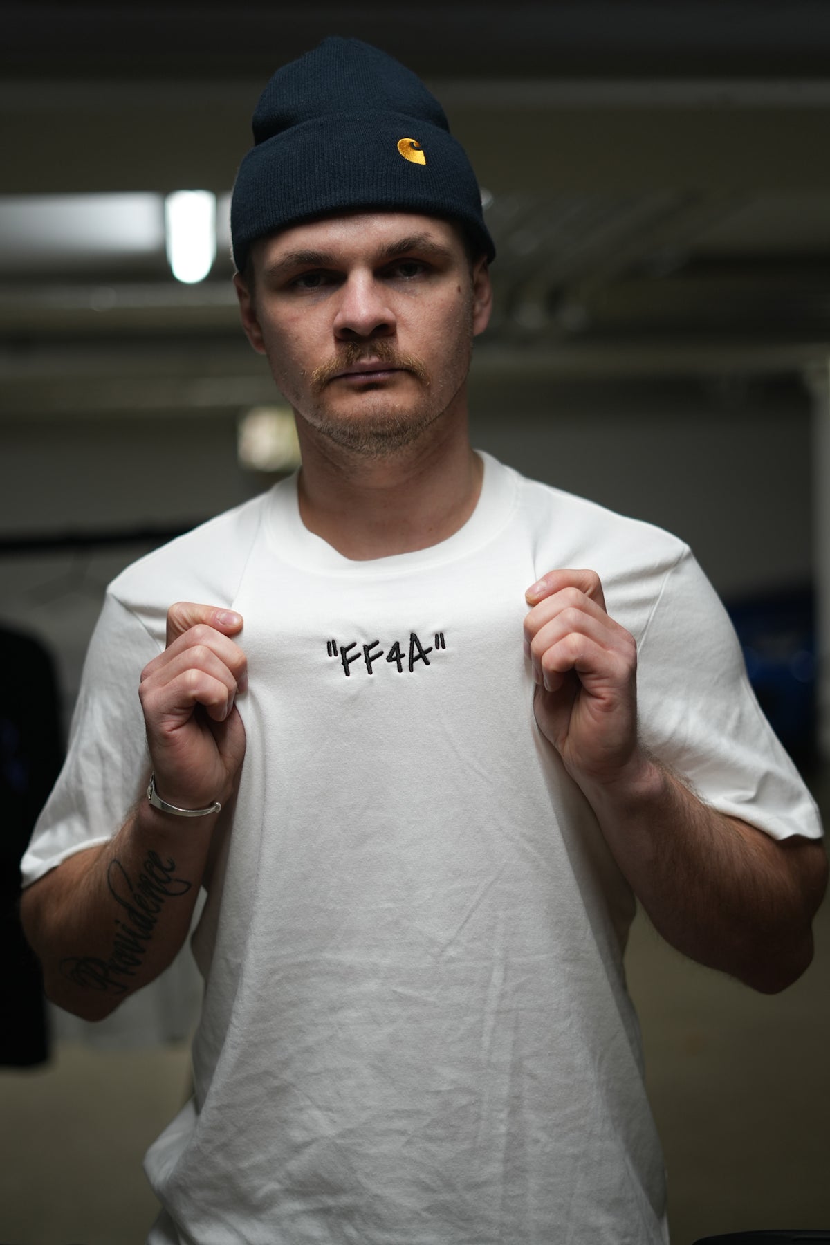 Go Hard! Lifestyle Shirt Offwhite – Backprint „Go Hard – Your Garmin is judging you“ – Bild 4