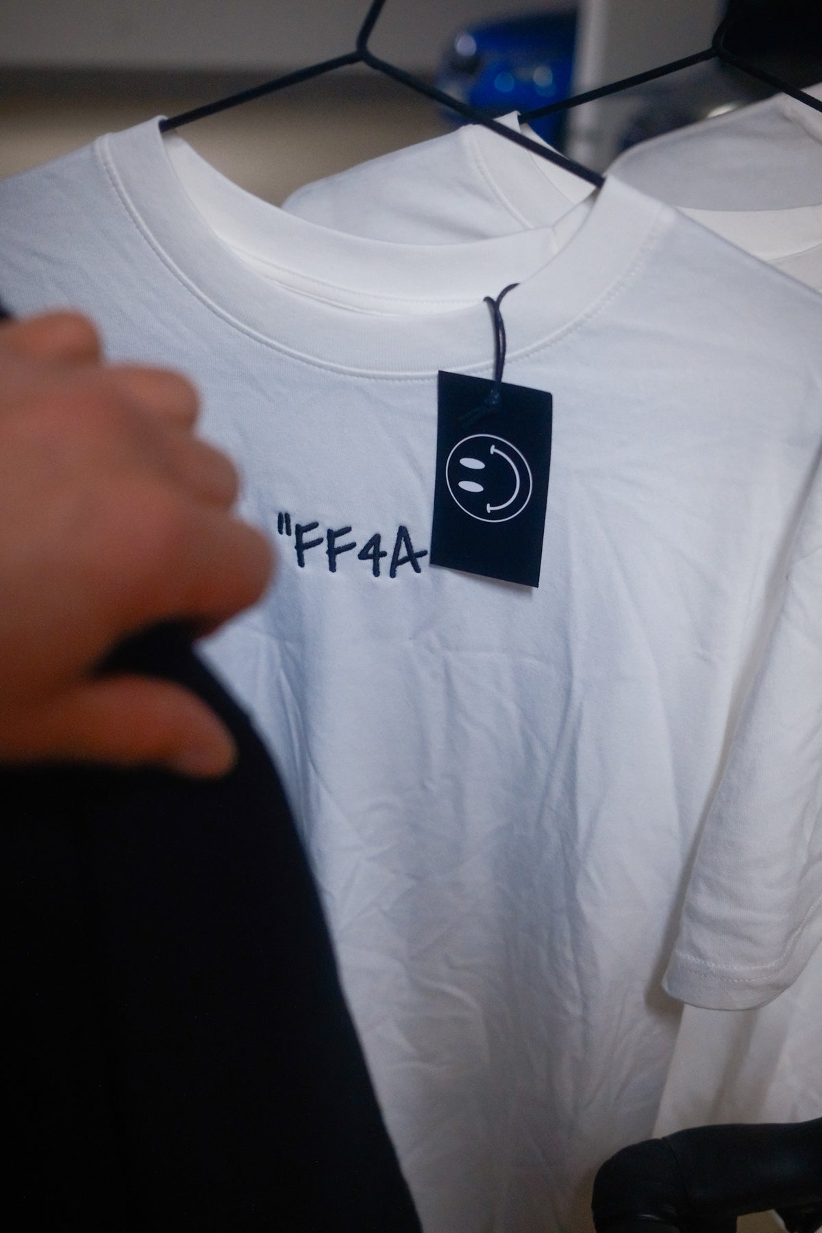 Go Hard! Lifestyle Shirt Offwhite – Backprint „Go Hard – Your Garmin is judging you“ – Bild 3